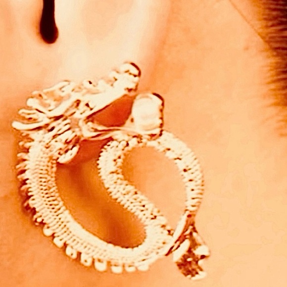 Chinese Dragon Pearl~ Loong Asian Zodiac Treasure Mythical Creature Monster Stud - Picture 10 of 16